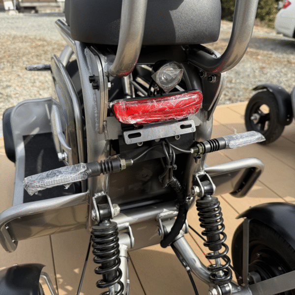 ELEMOs4 REBORN 免許不要・特定小型EV4輪 - 画像 (6)