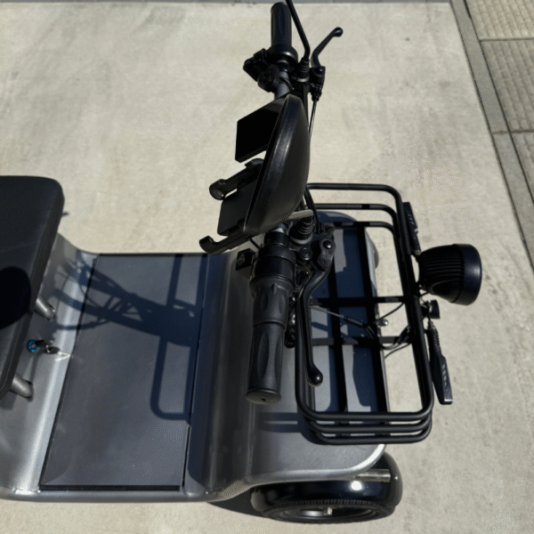 エレモーズELEMOs エレカーゴ 免許不要・特定小型EV4輪 - 画像 (4)