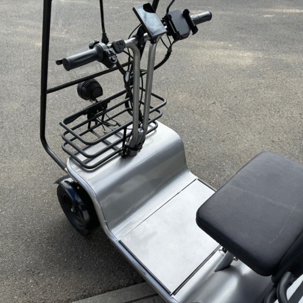 エレモーズELEMOs スーパーエレカーゴ 免許不要・特定小型EV4輪 - 画像 (6)
